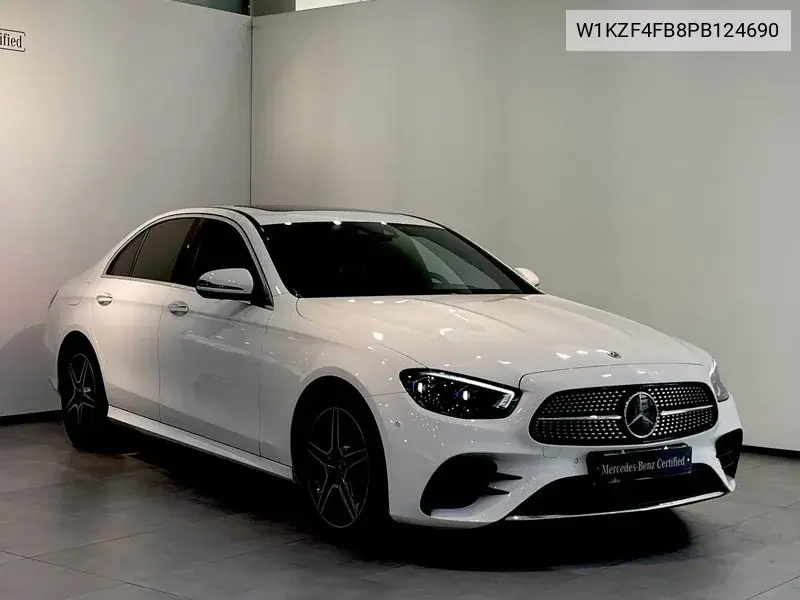 Mercedes-Benz E-klasse 2023 года выпуска