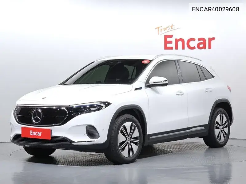 Mercedes-Benz EQA 2021 года выпуска