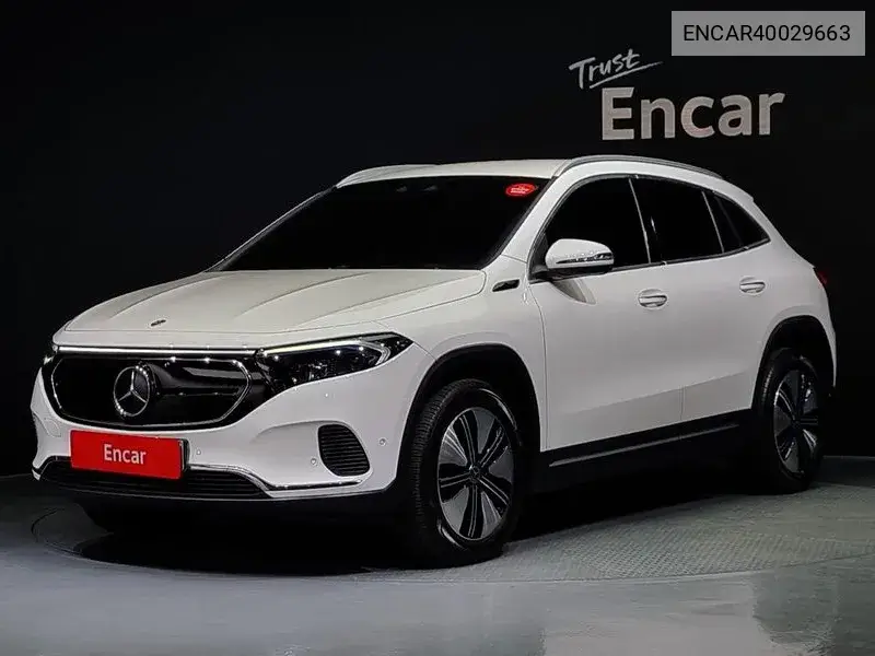 Mercedes-Benz EQA 2022 года выпуска