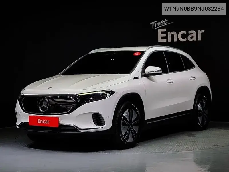 Mercedes-Benz EQA 2022 года выпуска