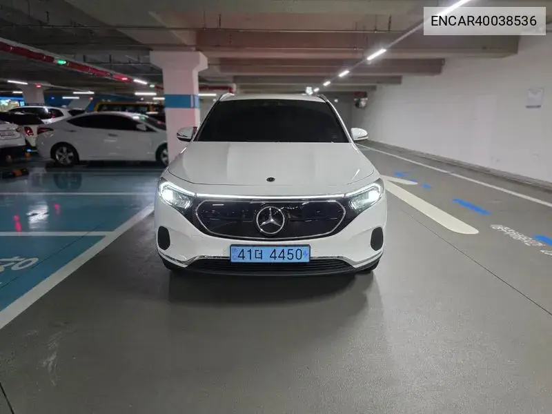 Mercedes-Benz EQA 2022 года выпуска