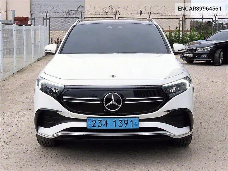 Mercedes-Benz EQA 2023 года выпуска