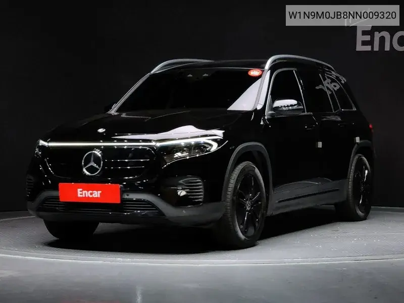 Mercedes-Benz EQB 2022 года выпуска