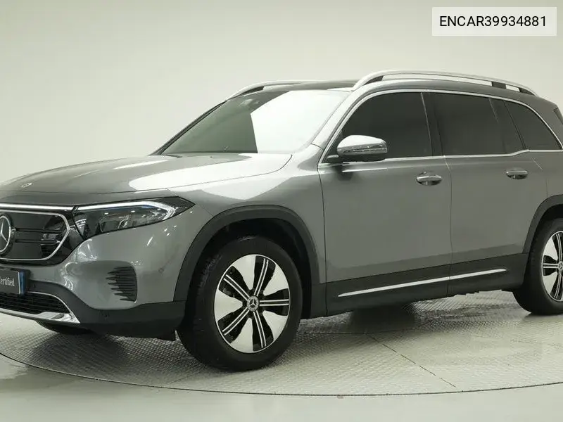Mercedes-Benz EQB 2023 года выпуска