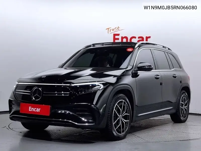 Mercedes-Benz EQB 2024 года выпуска
