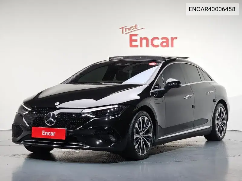 Mercedes-Benz EQE 2022 года выпуска