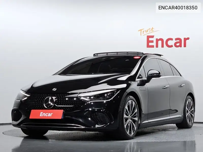 Mercedes-Benz EQE 2022 года выпуска