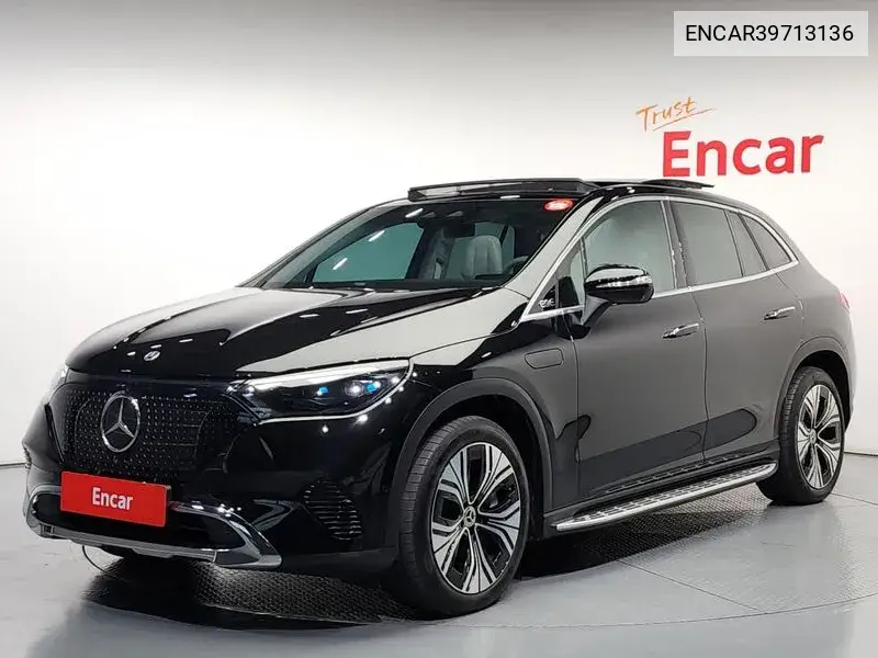 Mercedes-Benz EQE 2023 года выпуска