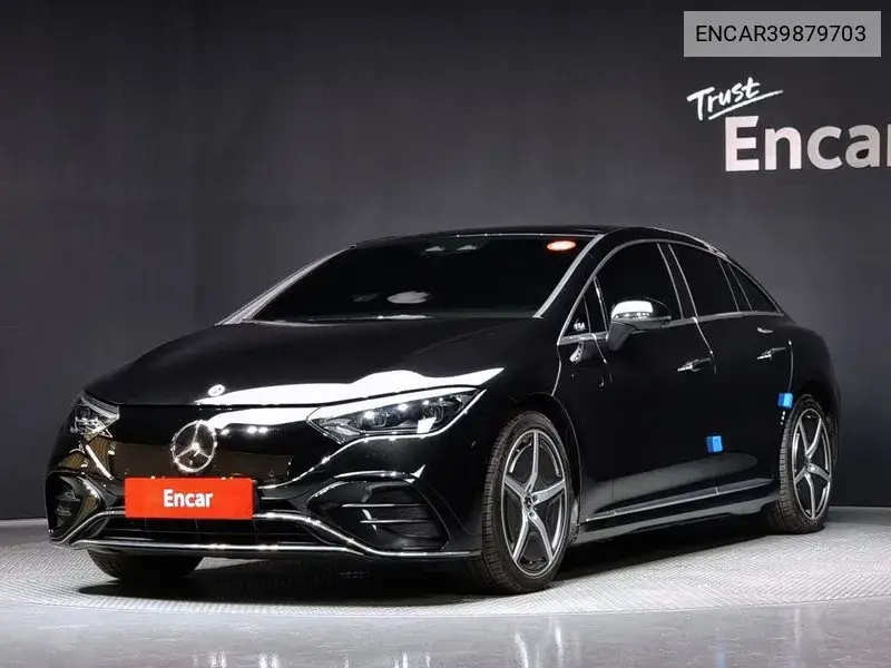 Mercedes-Benz EQE 2023 года выпуска