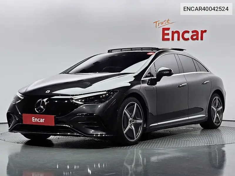 Mercedes-Benz EQE 2023 года выпуска