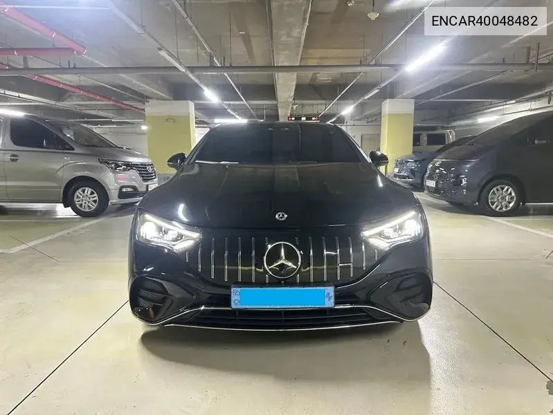 Mercedes-Benz EQE 2023 года выпуска