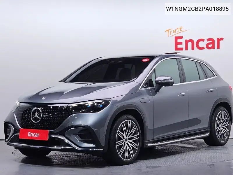 Mercedes-Benz EQE 2023 года выпуска