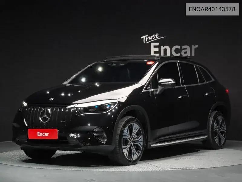 Mercedes-Benz EQE 2023 года выпуска