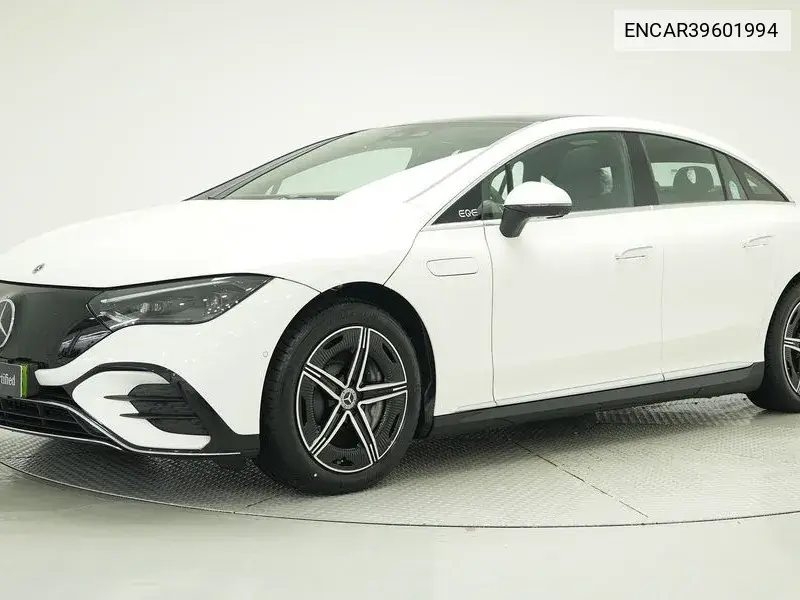 Mercedes-Benz EQE 2024 года выпуска