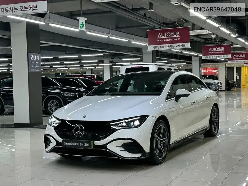 Mercedes-Benz EQE 2024 года выпуска
