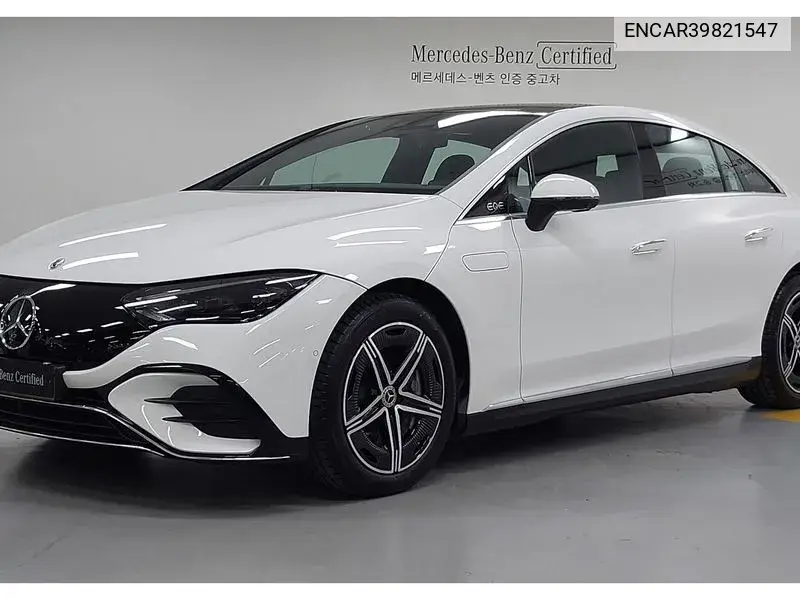 Mercedes-Benz EQE 2024 года выпуска