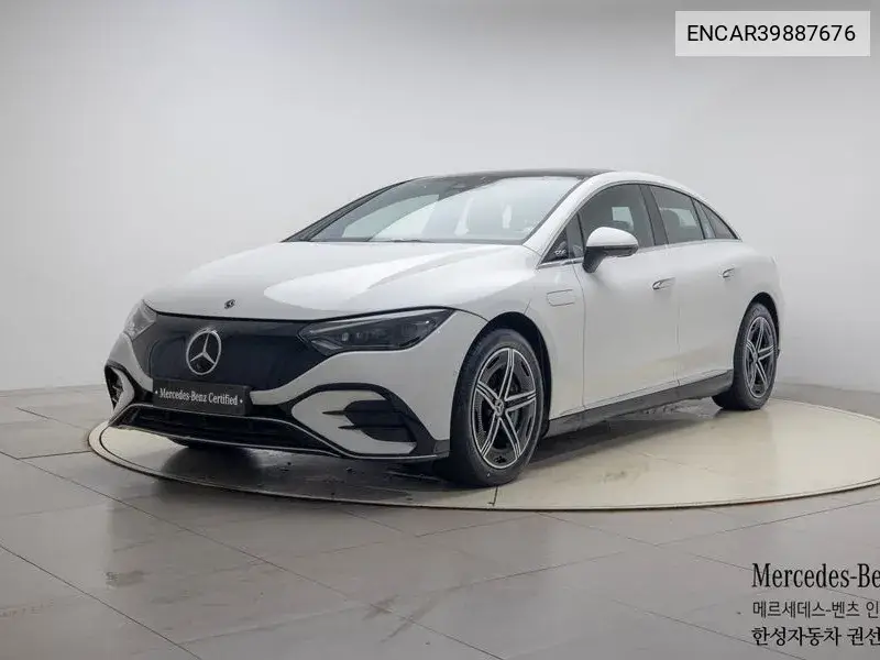 Mercedes-Benz EQE 2024 года выпуска