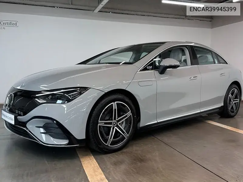 Mercedes-Benz EQE 2024 года выпуска