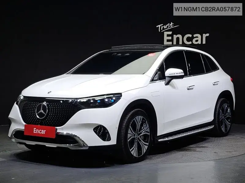 Mercedes-Benz EQE 2024 года выпуска