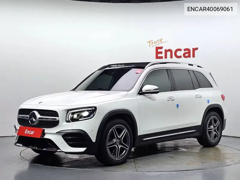 Mercedes-Benz GLB 2021 года выпуска