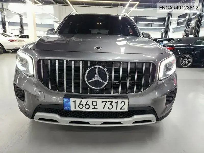 Mercedes-Benz GLB 2021 года выпуска