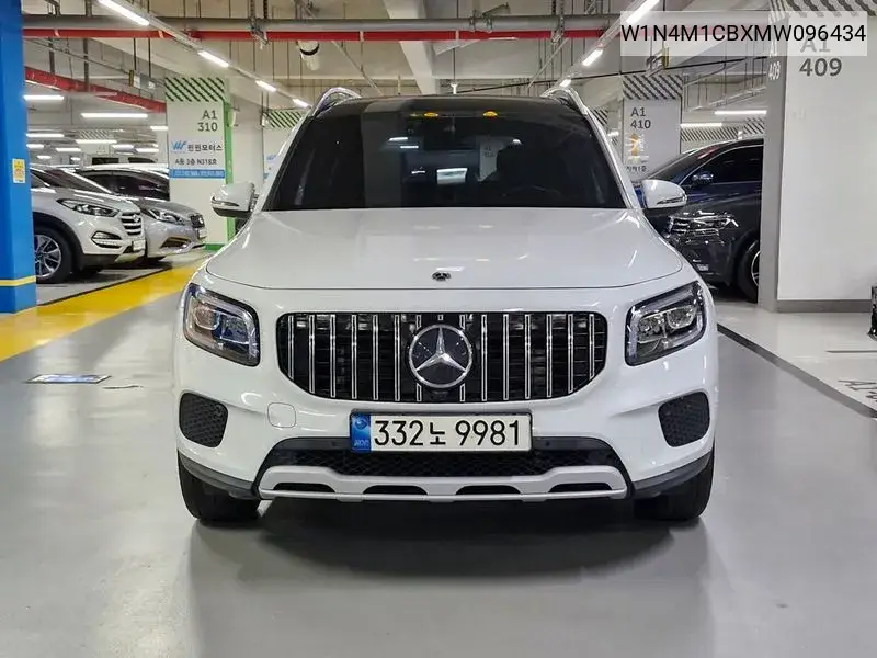 Mercedes-Benz GLB 2021 года выпуска