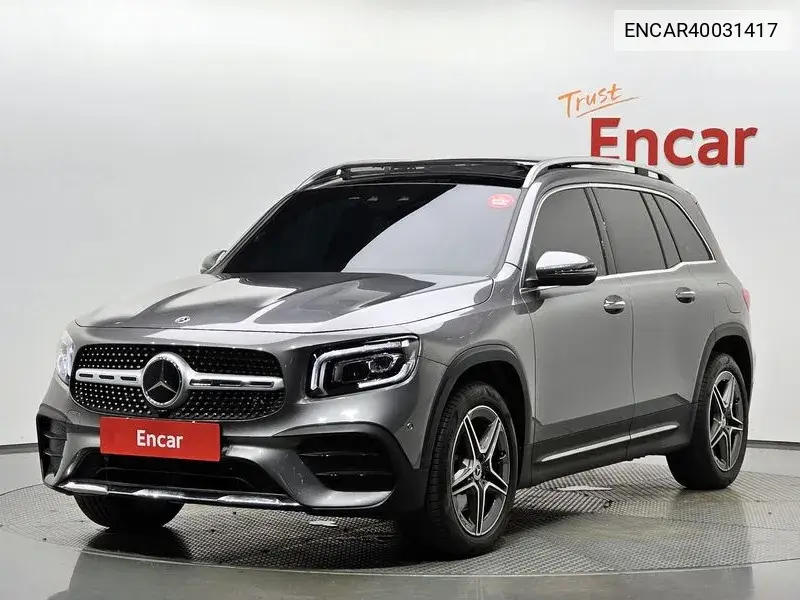 Mercedes-Benz GLB 2023 года выпуска