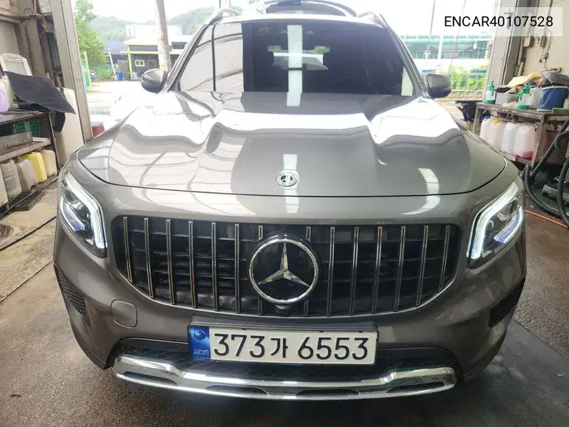 Mercedes-Benz GLB 2023 года выпуска
