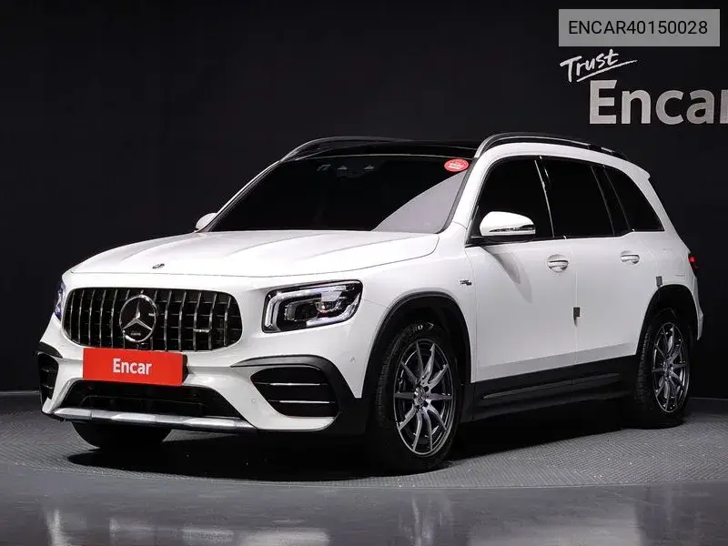 Mercedes-Benz GLB 2023 года выпуска