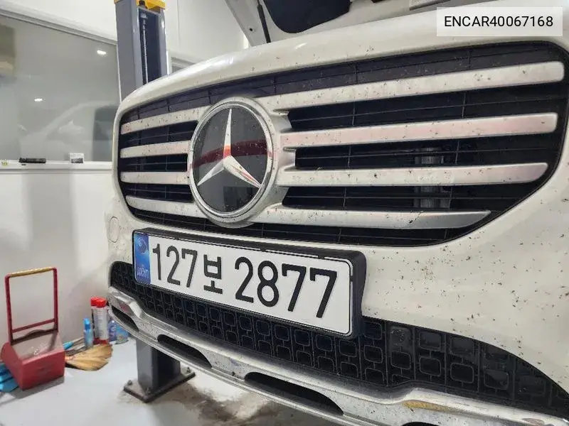 Mercedes-Benz GLB 2024 года выпуска
