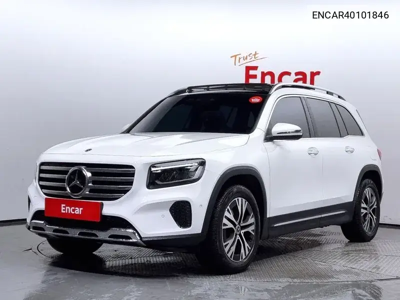 Mercedes-Benz GLB 2024 года выпуска