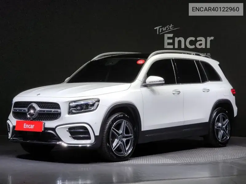 Mercedes-Benz GLB 2024 года выпуска