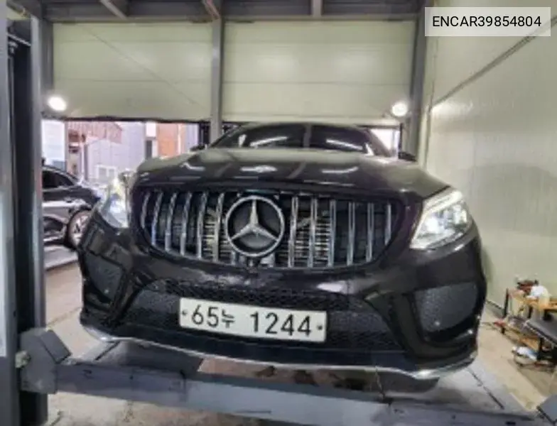 Mercedes-Benz GLE 2017 года выпуска