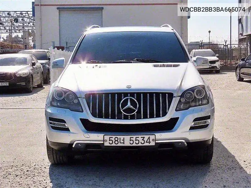 Mercedes-Benz M-klasse 2011 года выпуска