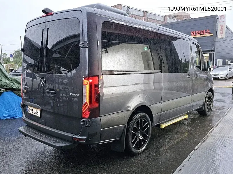 Mercedes-Benz Sprinter 2021 года выпуска