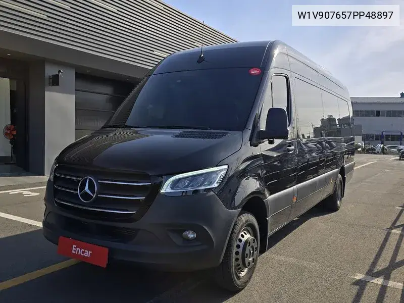 Mercedes-Benz Sprinter 2023 года выпуска