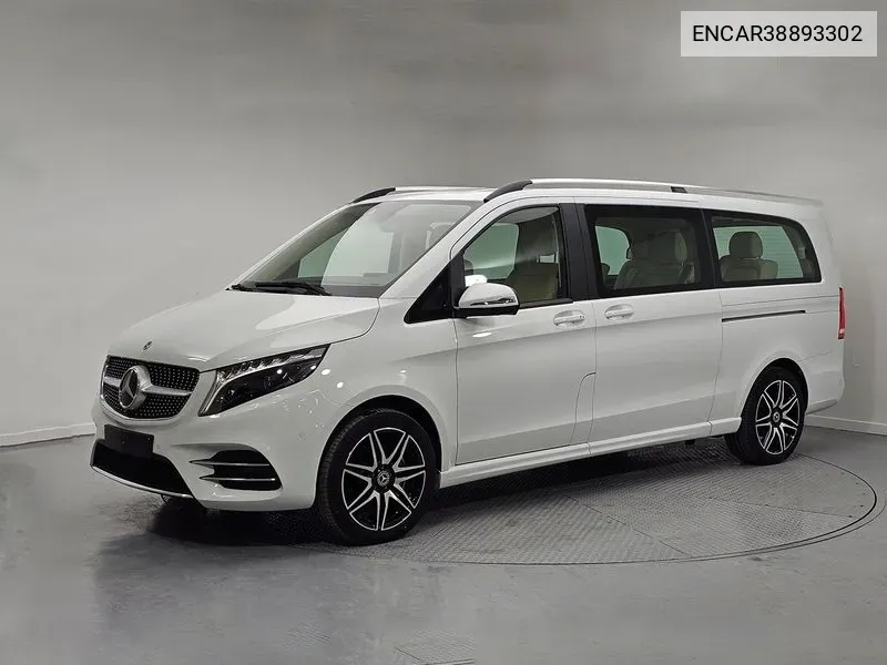 Mercedes-Benz V-klasse 2023 года выпуска