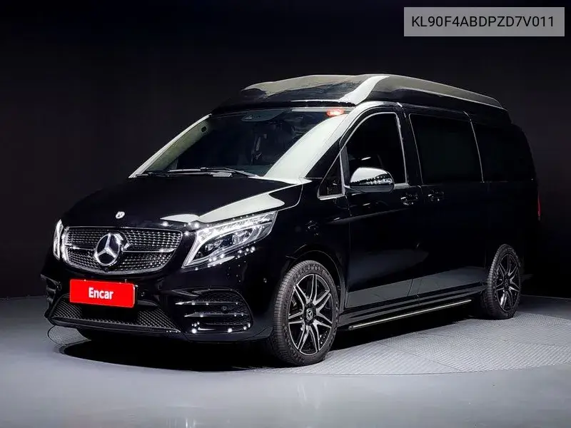 Mercedes-Benz V-klasse 2023 года выпуска