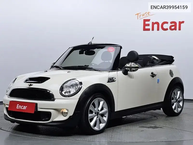 MINI Convertible 2014 года выпуска
