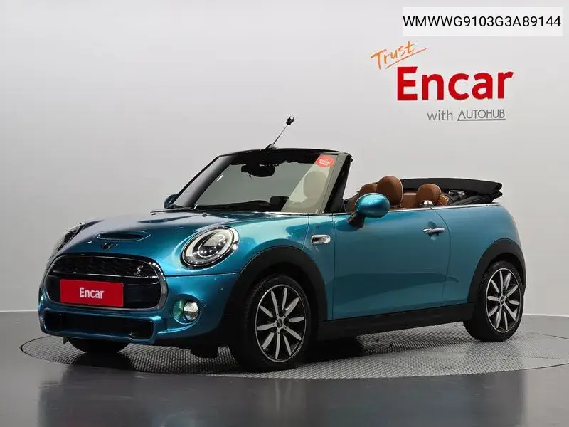 MINI Convertible 2016 года выпуска
