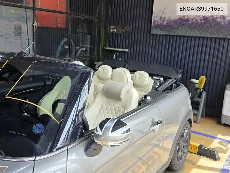 MINI Convertible 2016 года выпуска