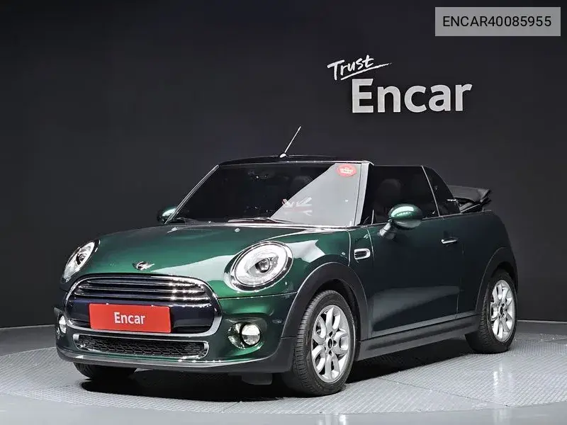 MINI Convertible 2017 года выпуска