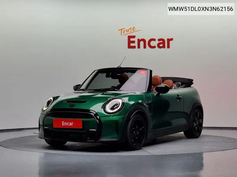 MINI Convertible 2021 года выпуска