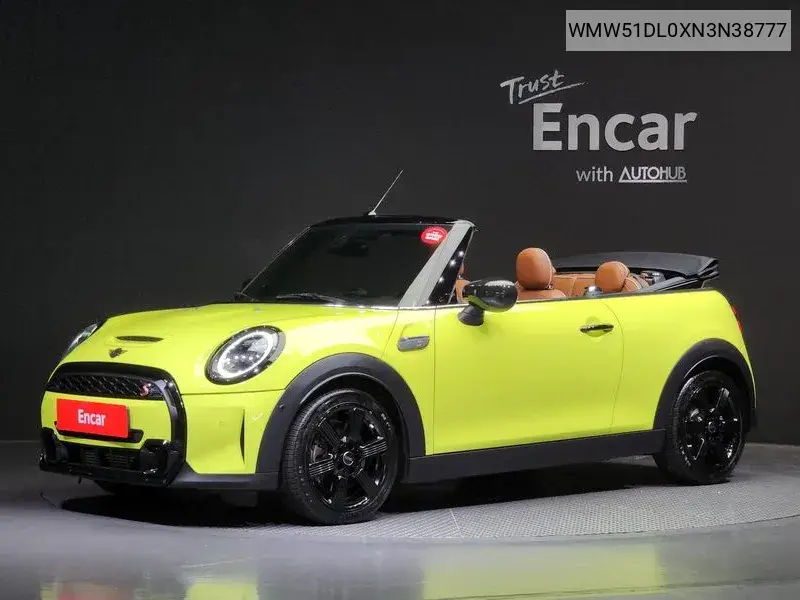 MINI Convertible 2021 года выпуска