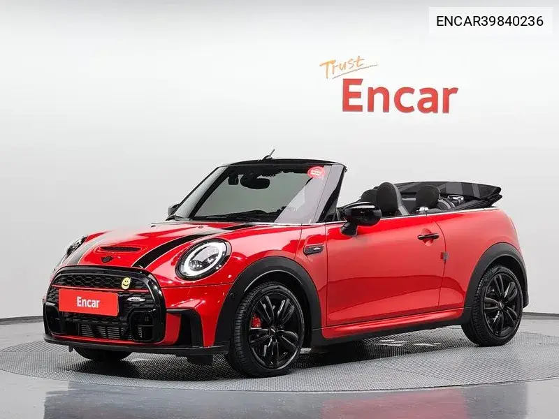 MINI Convertible 2021 года выпуска