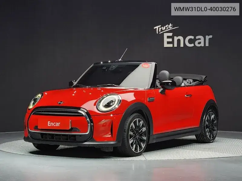 MINI Convertible 2021 года выпуска