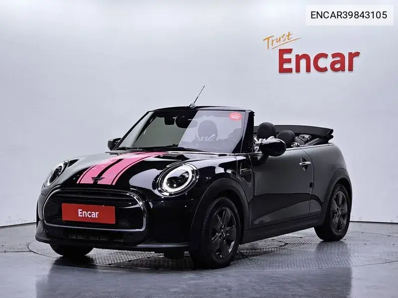 MINI Convertible 2022 года выпуска