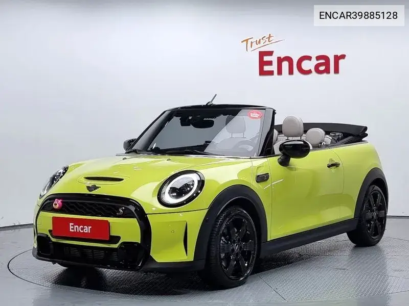 MINI Convertible 2022 года выпуска