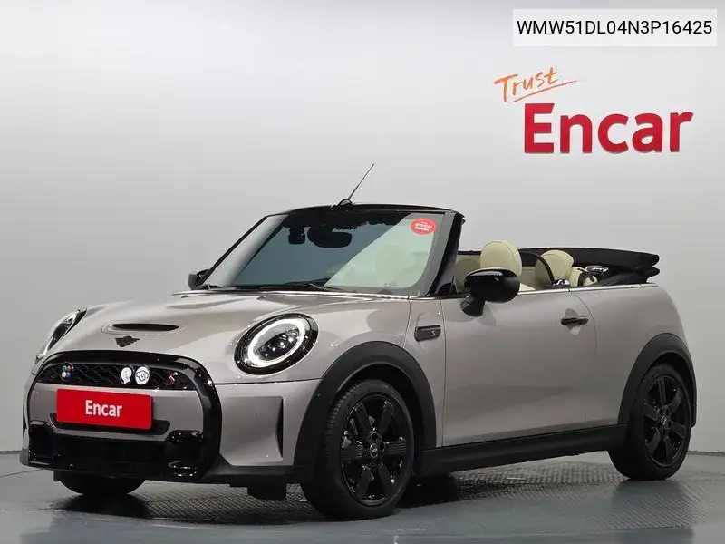 MINI Convertible 2022 года выпуска