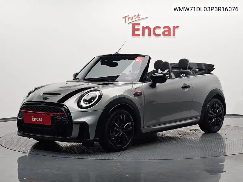 MINI Convertible 2023 года выпуска